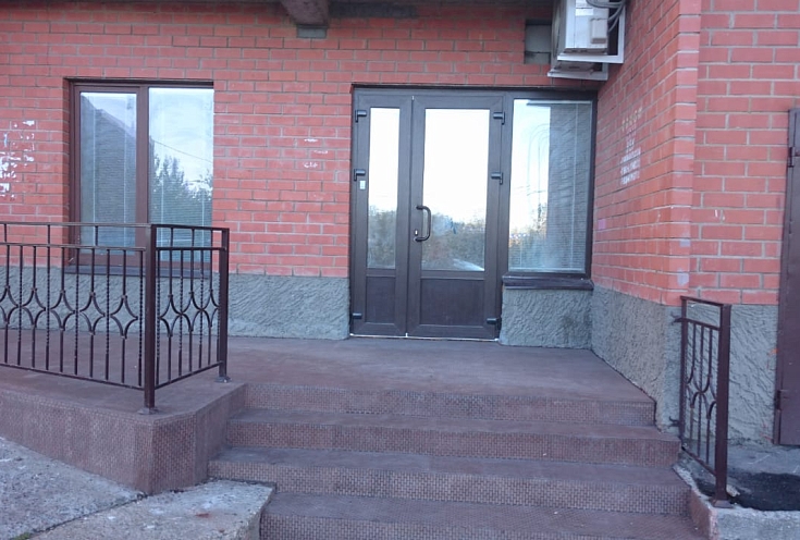 Крыльцо салона мозаики